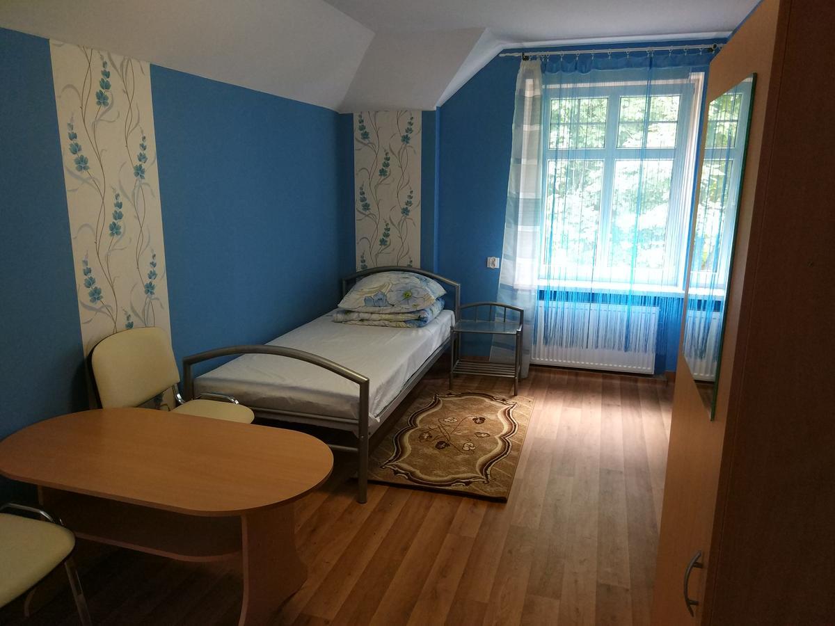 Palac Ogrodowa Tarnowskie Góry Buitenkant foto