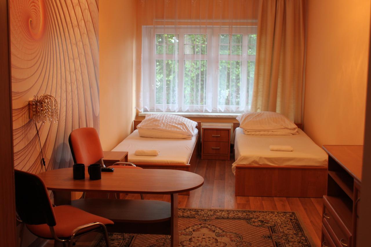 Palac Ogrodowa Tarnowskie Góry Buitenkant foto